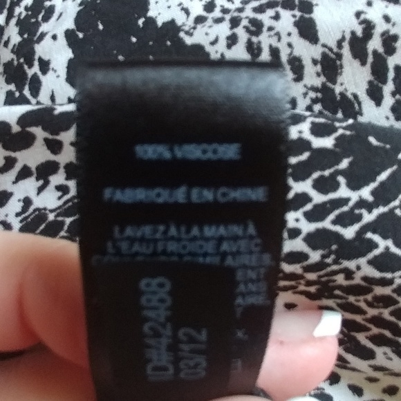 Snake Print Top - Picture 6 of 6